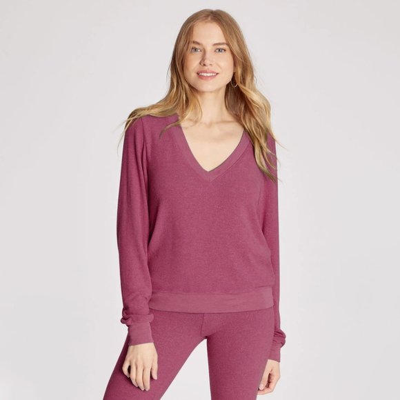 Wildfox Festival Fuchsia Baggy Beach Jumper Deep V size Small - Picture 1 of 13